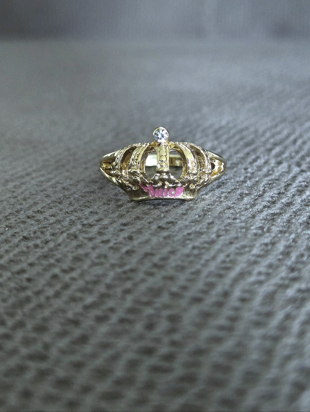 Juicy🍊 Couture Textured Crown👑 Ring💍 - Picture 7 of 16